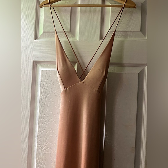 Dress - Picture 1 of 4